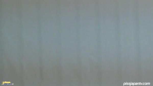 别出心裁的玩法镜头前直击两位漂亮少妇尿尿收集展示720P高清